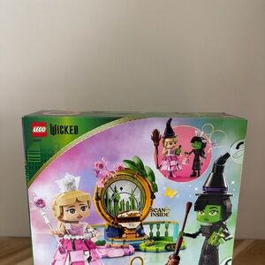 LEGO Wicked Playset - Pink and Green Characters